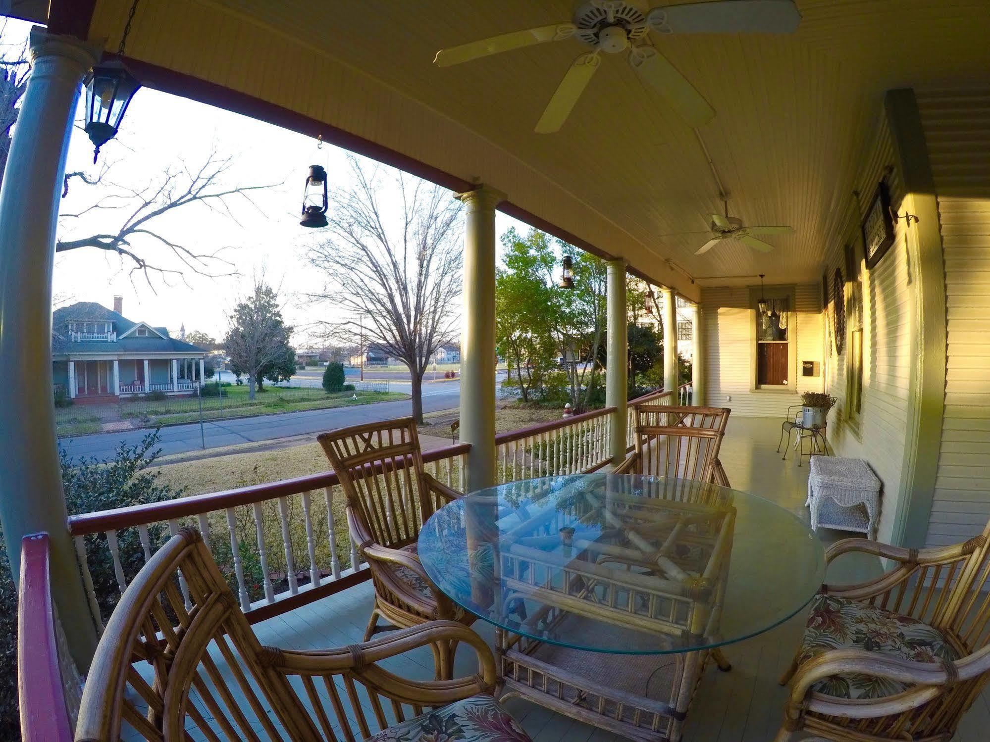 Hardeman House Bed & Breakfast